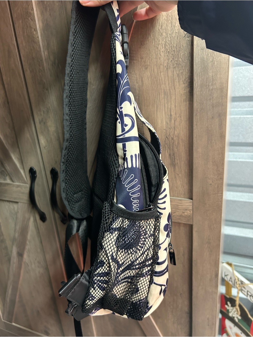 Navy Floral Bat Print Sling Bag - Unbranded - Picture 2 of 3